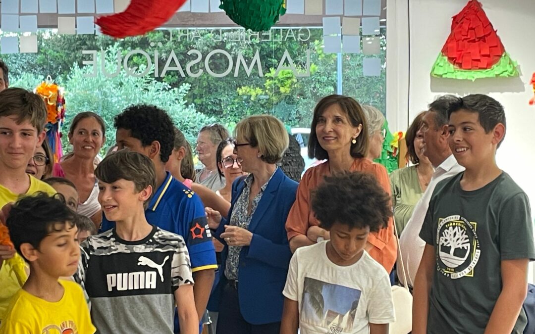 Dernière exposition avant l’été 2025 : les PINATAS par le collège Romain Rolland de Saint Jean